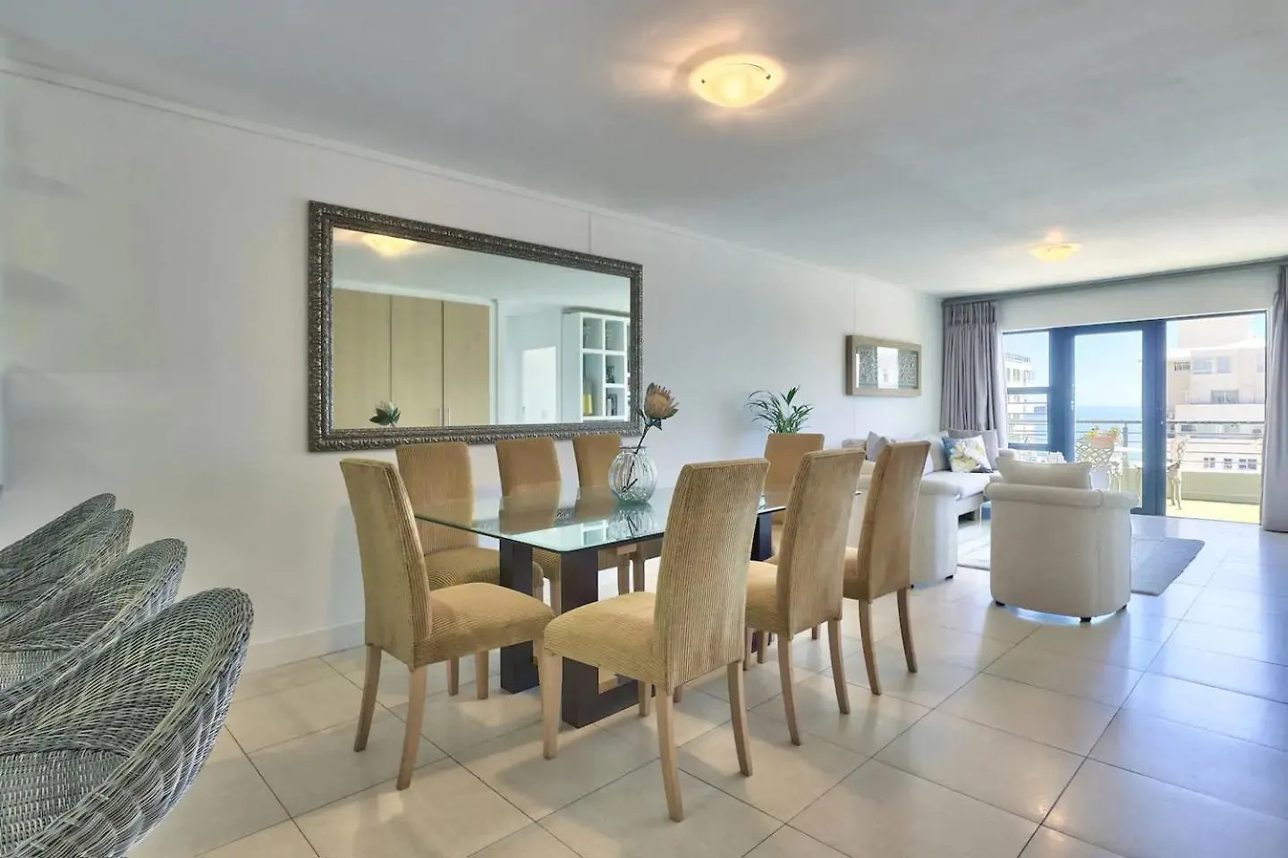 Stylish Sea-Facing Apartment With Underground Parking Κέιπ Τάουν Νότια Αφρική